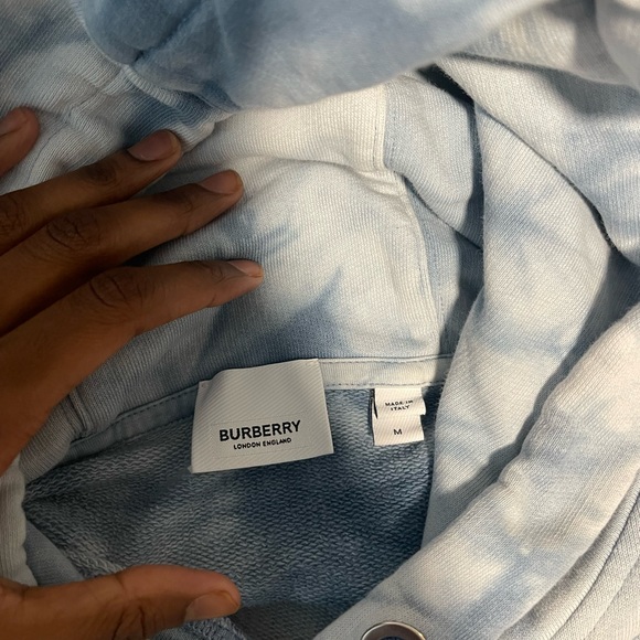 Burberry Blue Oversized Shark Print Hoodie! Size medium! No flaws! - Picture 2 of 7